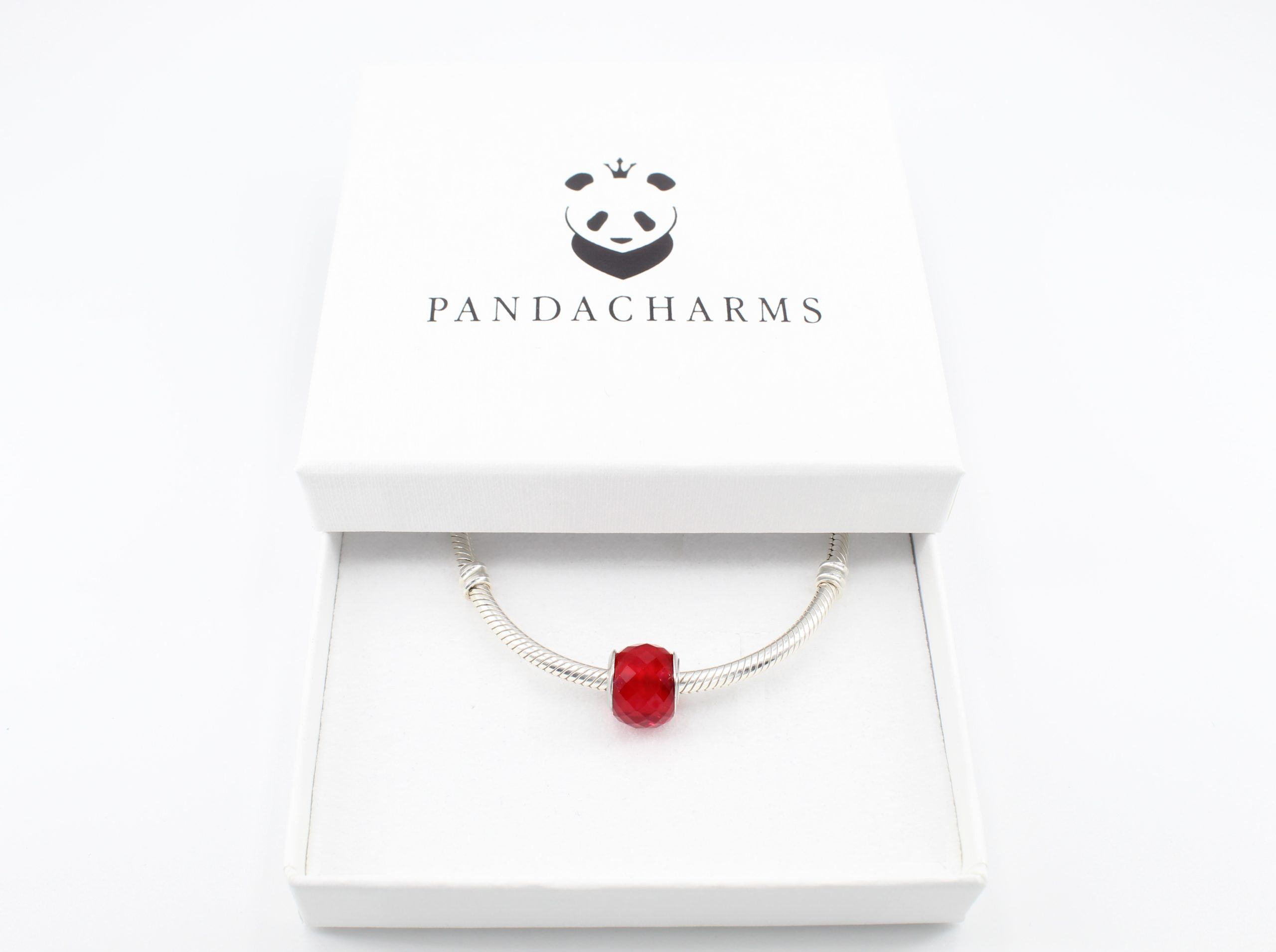 Kleiner Roter Facettenglas Charm 3 Kleiner Roter Facettenglas Charm