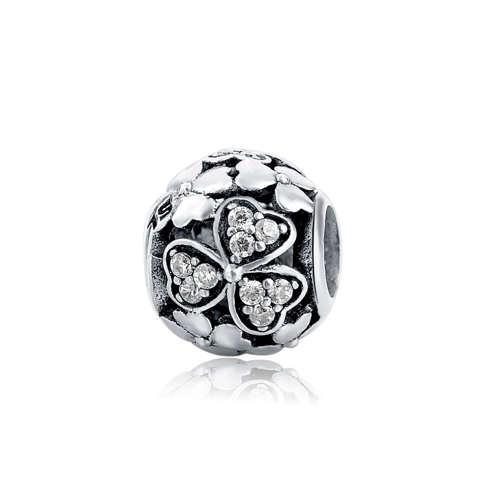 Glücksklee mit Herzen Charm 1 PANDACHARMS Glücksklee mit Herzen Charm, SKU C02031