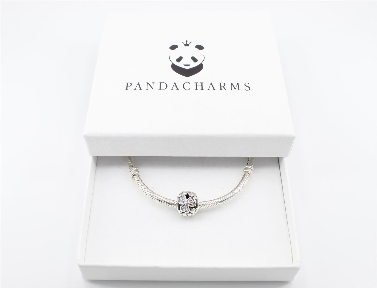Glücksklee mit Herzen Charm 3 C02031-gluecksklee-mit-herzen-charm-pic03.jpg