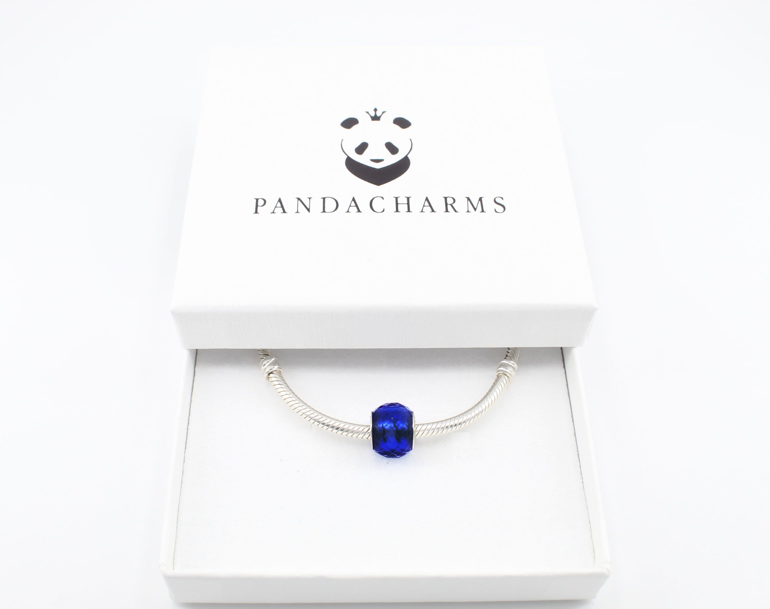 Kleiner Dunkelblauer Facettenglas Charm 3 Kleiner Dunkelblauer Facettenglas Charm