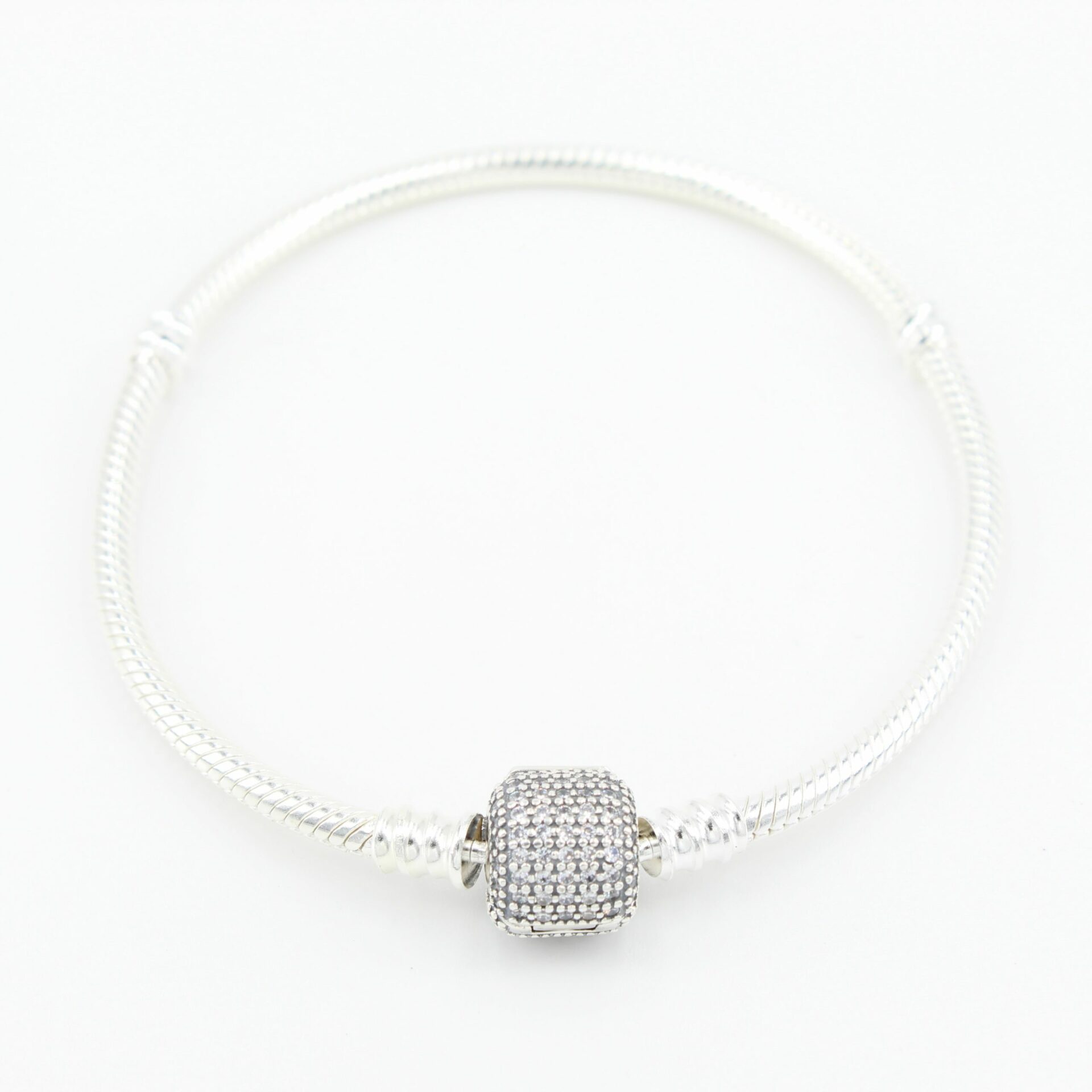 Mädchen Pavé Charm Armband 2 Mädchen Pavé Charm Armband