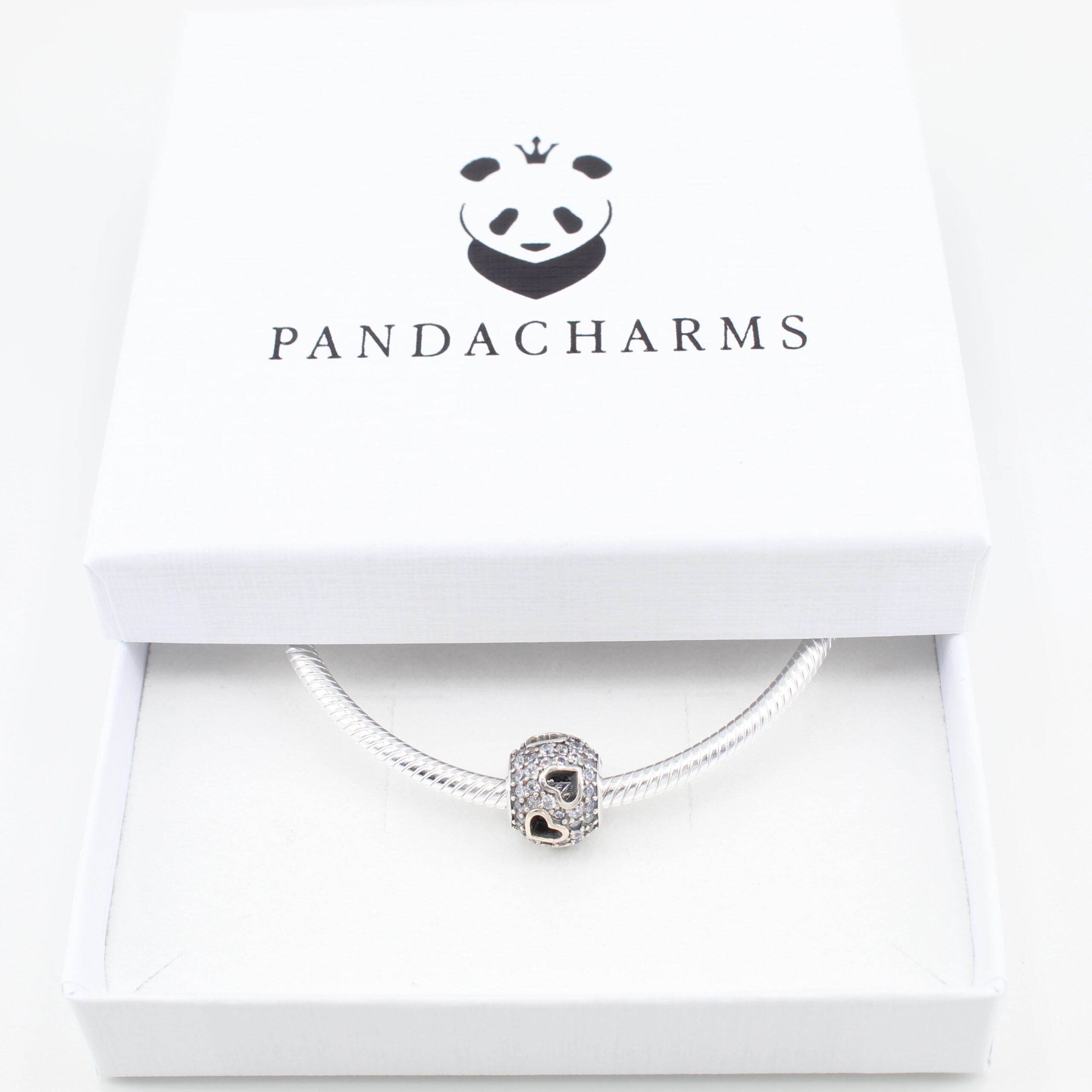 Durchbrochene Herzen Pavé Charm 3 Durchbrochene Herzen Pavé Charm