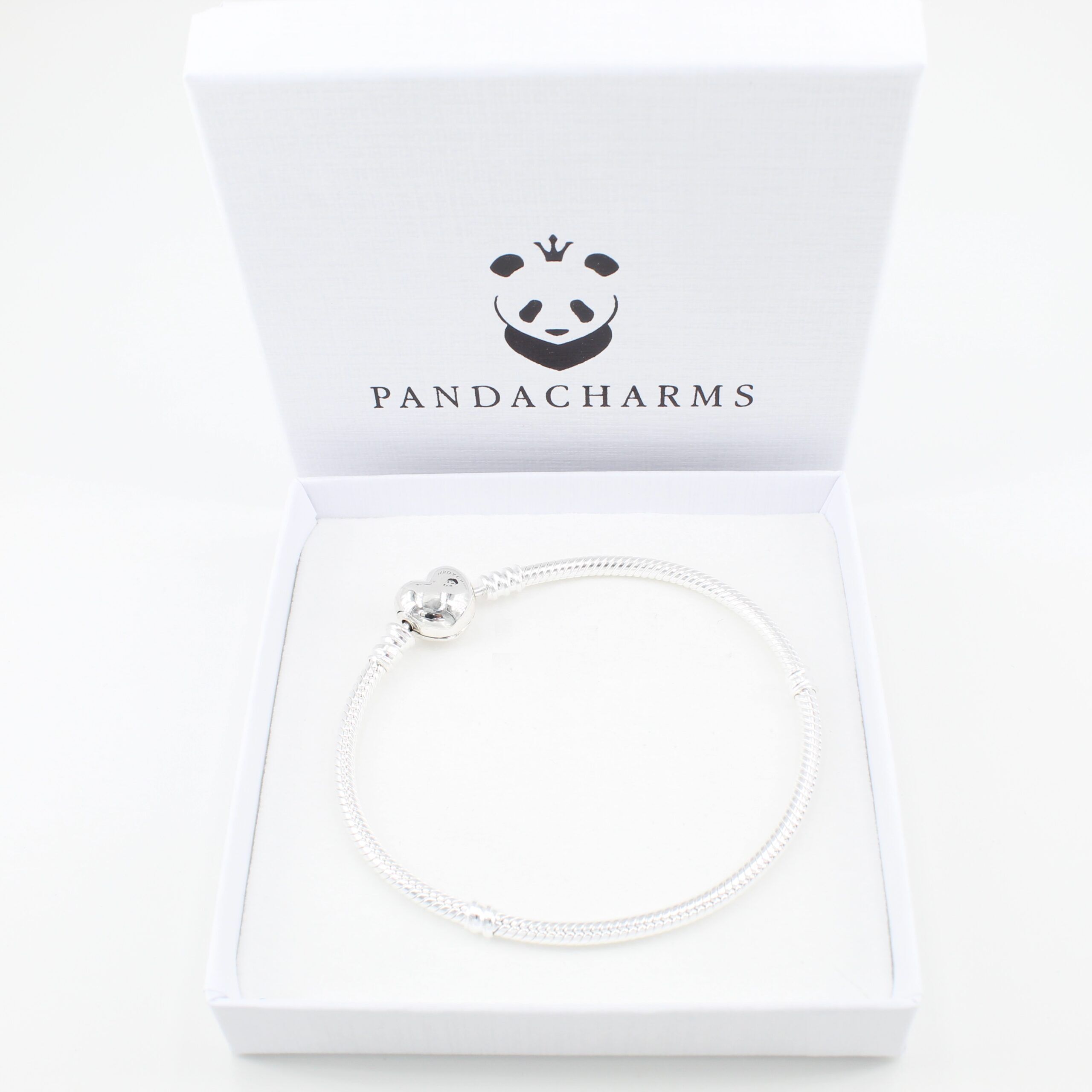 Charm Armband mit Herzverschluss 2 Charm Armband mit Herzverschluss